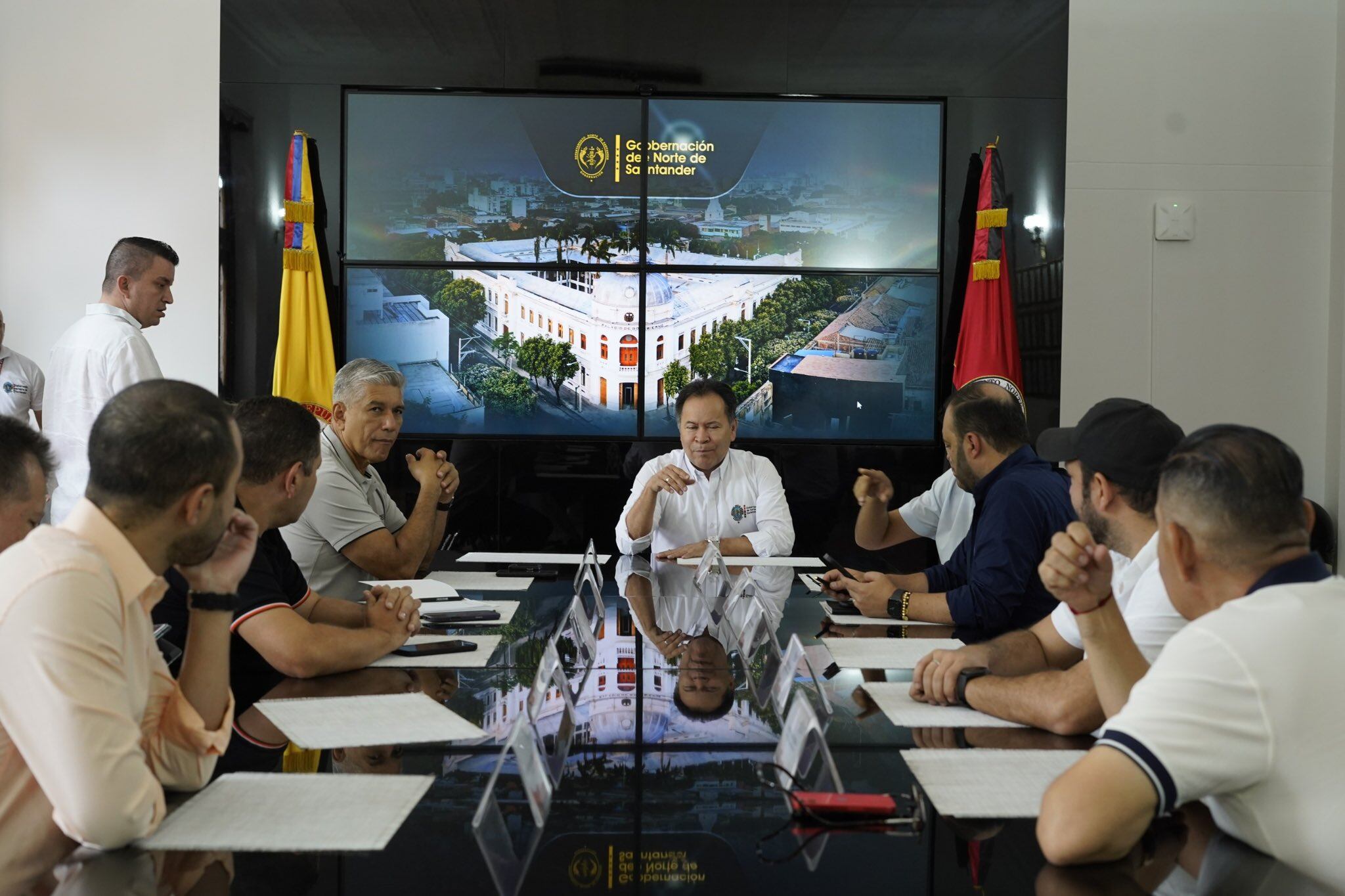 Congresistas de Norte de Santander siguen reclamando atención a la crisis del Catatumbo / Foto: @EdgarDiazPaLant