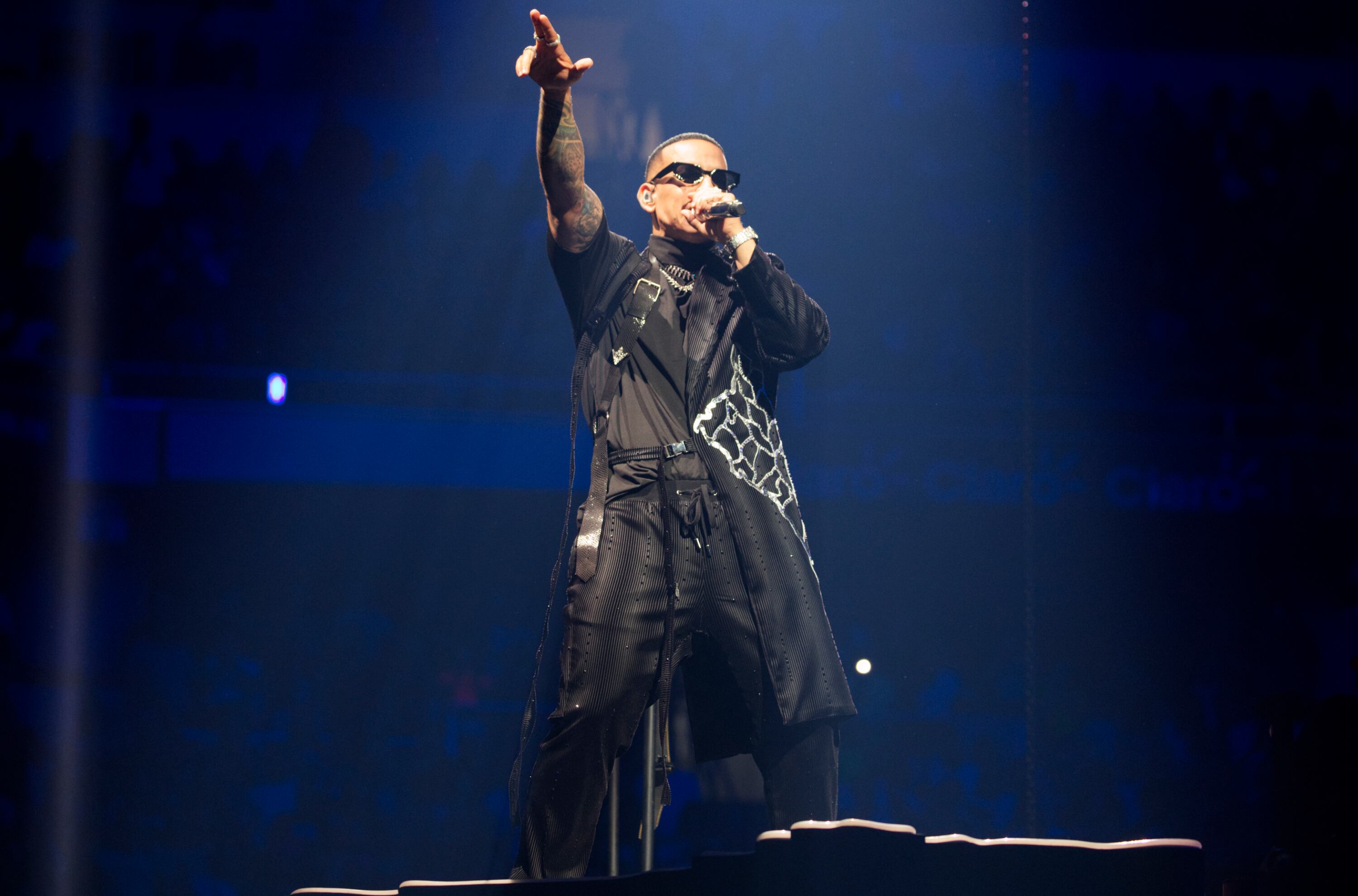 San Juan (PUERTO RICO), 11/30/2023.- Daddy Yankee se presenta hoy en su concierto "La Meta" en el Coliseo Jose Miguel Agrelot en San Juan (Puerto Rico). Daddy Yankee deleitó este jueves a los habitantes de San Juan con su concierto "La Meta", con el que se retira de los escenarios. EFE/Thais Llorca