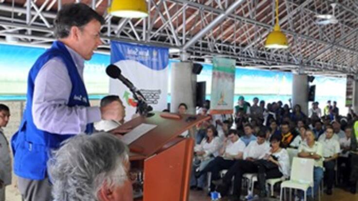 Quieren sembrar cizaña para entorpecer las relaciones entre Colombia y Venezuela: Santos