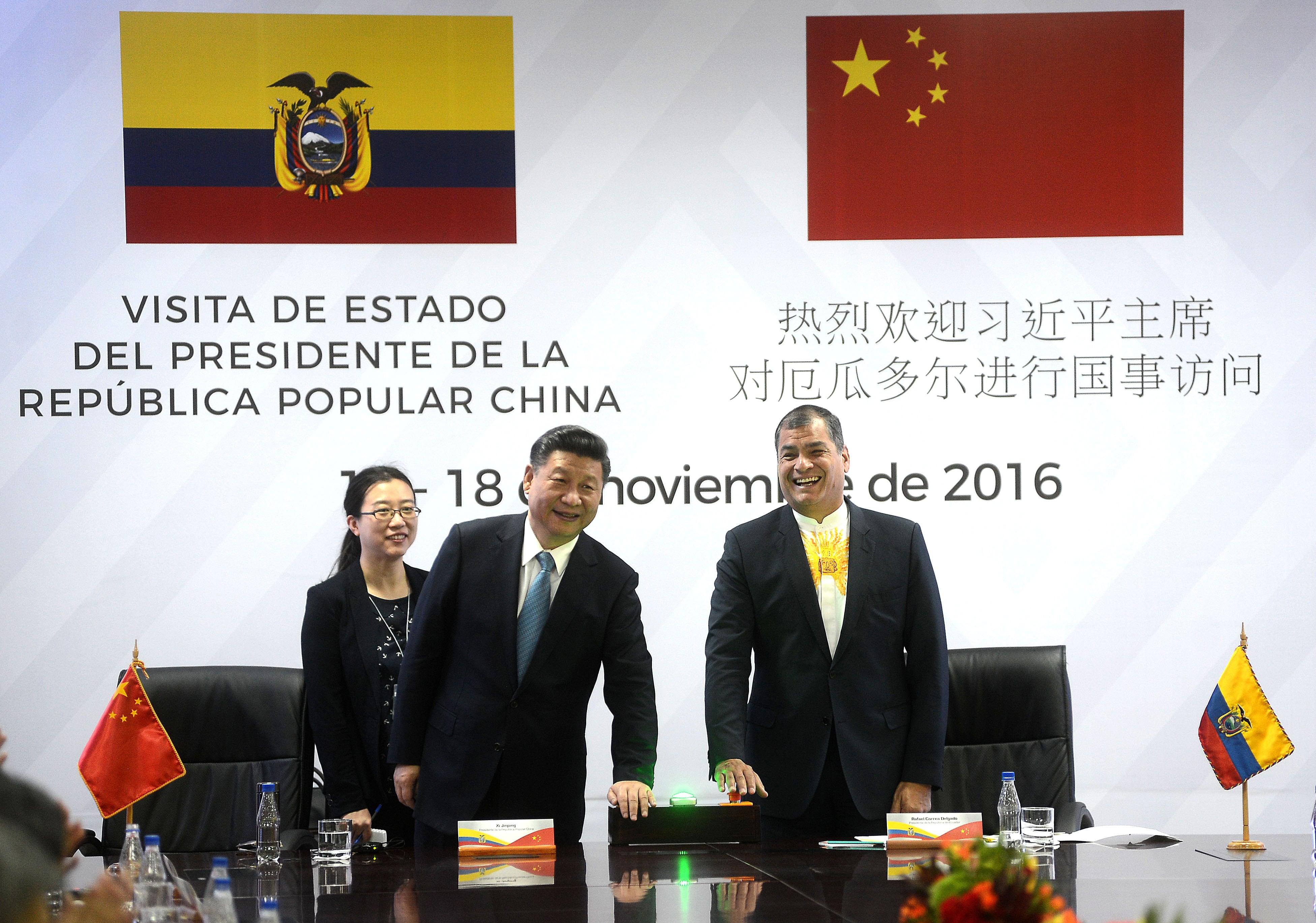 El expresidente de Ecuador, Rafael Correa, junto con su homólogo chino, Xi Jinping.
(Foto:   Javier Cano / ACGEcuador/NurPhoto via Getty Images)