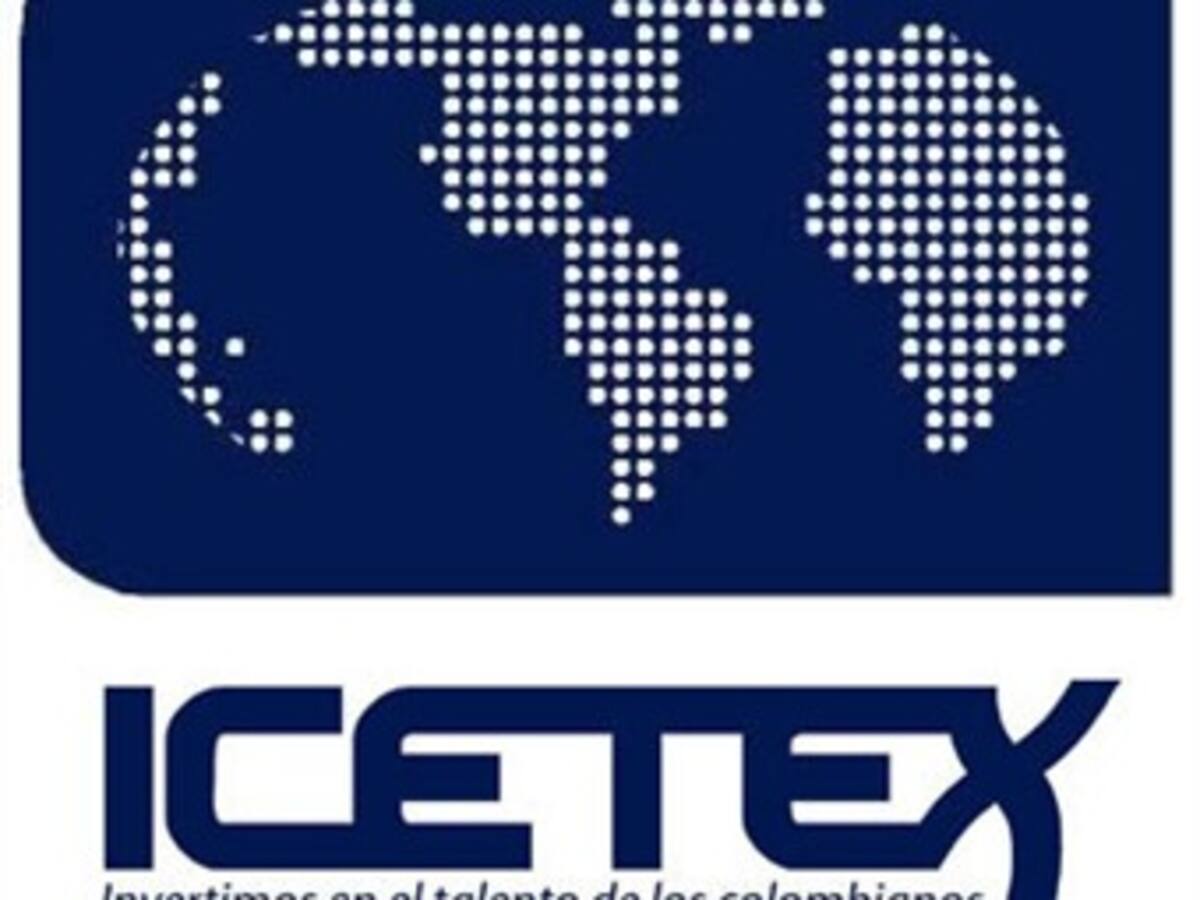 Diputado denuncia que al ICETEX "no dejan entrar varios negros a la vez"