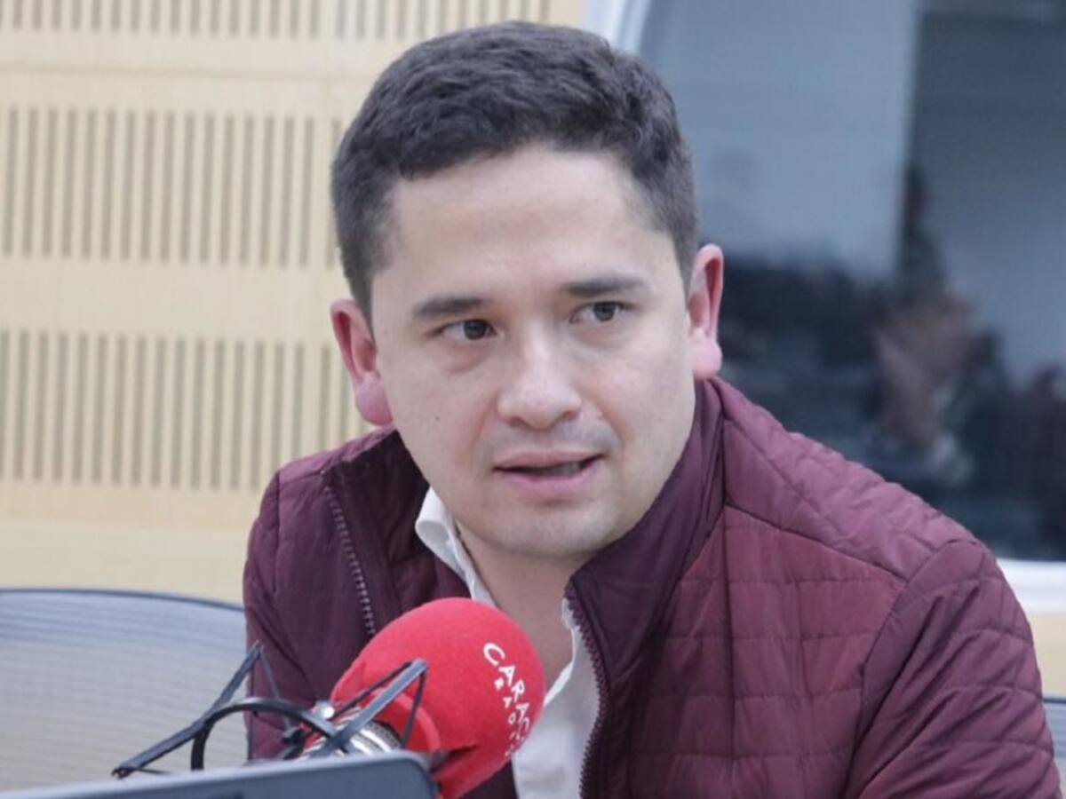 Es bueno empezar a ver la verdad histórica en el país: López