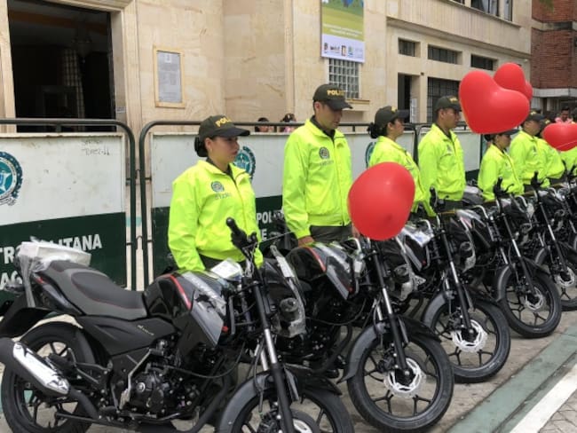 Alcaldía de Ibagué hizo entrega de motos a la Policía
