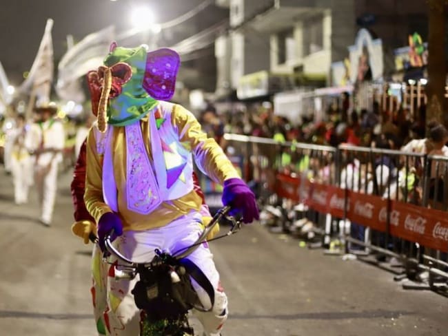 ARCHIVO/ Marimondas durante desfile de Guacherna