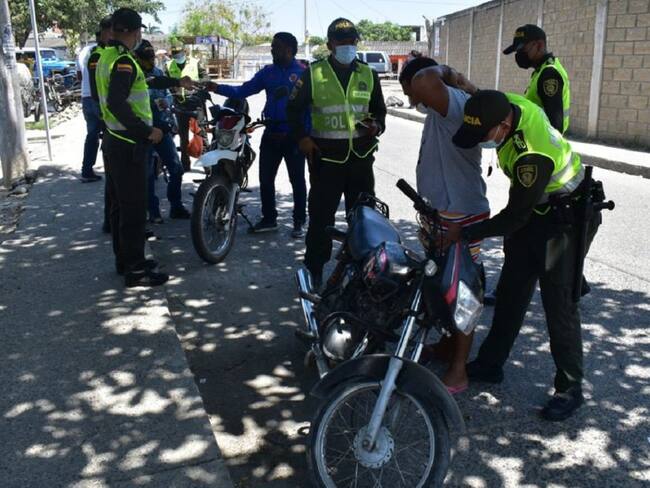 Más 200 hombres y mujeres de la institución se tomaron el barrio El Porvenir y sus alrededores.