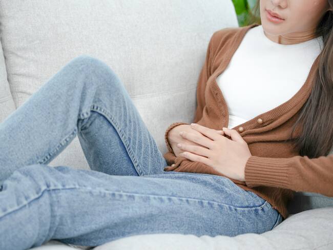 Imagen de referencia de cólicos menstruales. Foto: Getty Images.