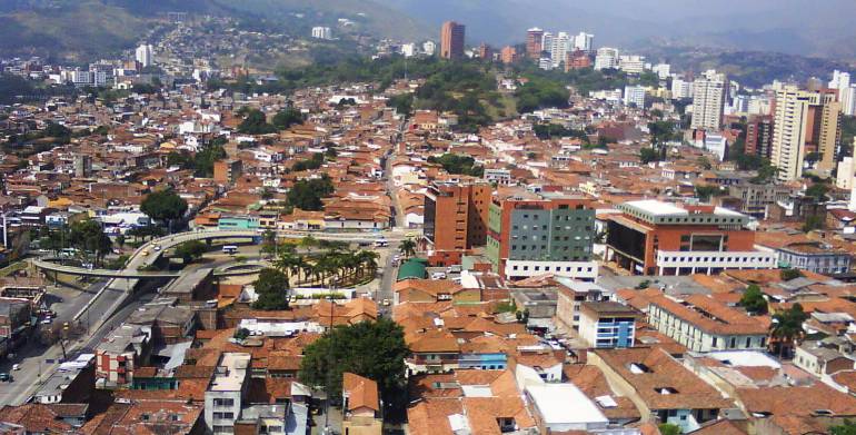 Se prohíbe el expendio y consumo de bebidas embriagantes en todo el municipio de Cali, a partir de las 6:00 de la tarde del sábado 24 de octubre, hasta las 6:00 de la mañana del lunes 26 de octubre. 