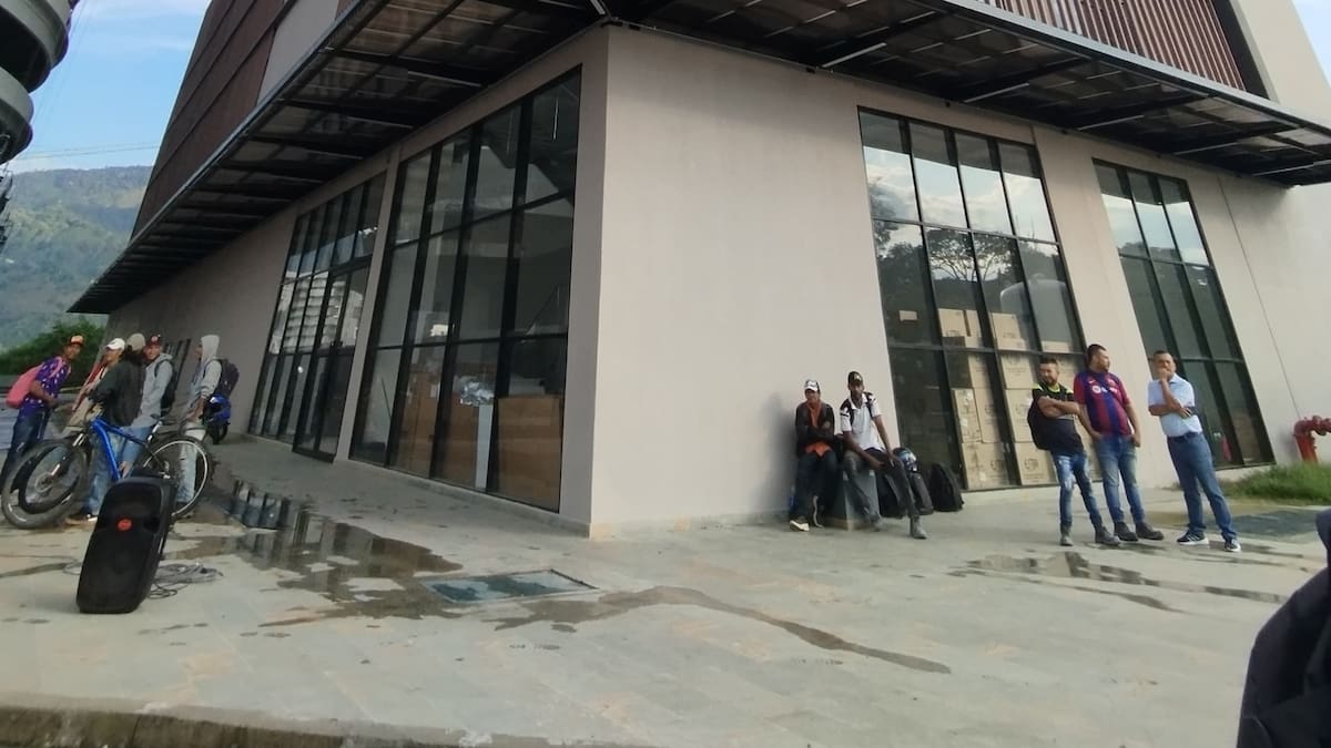 Clínica Avidanti: constructoras prometen saldar pagos antes del fin de año