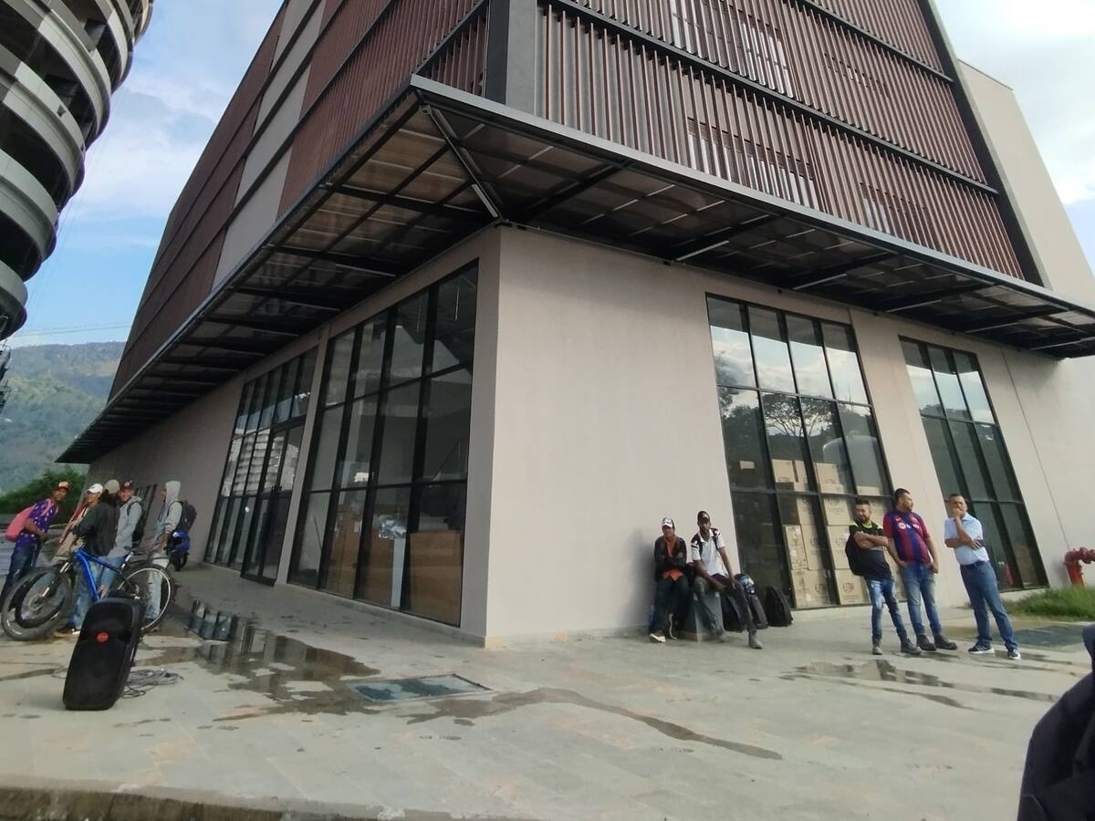 Clínica Avidanti: constructoras prometen saldar pagos antes del fin de año