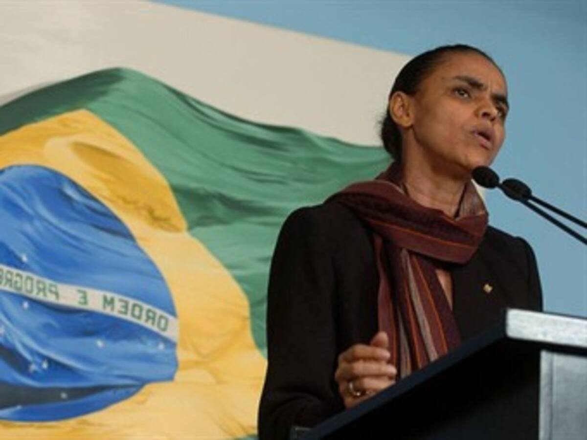 Debemos buscar la tercera vía para gobernar: Marina Silva