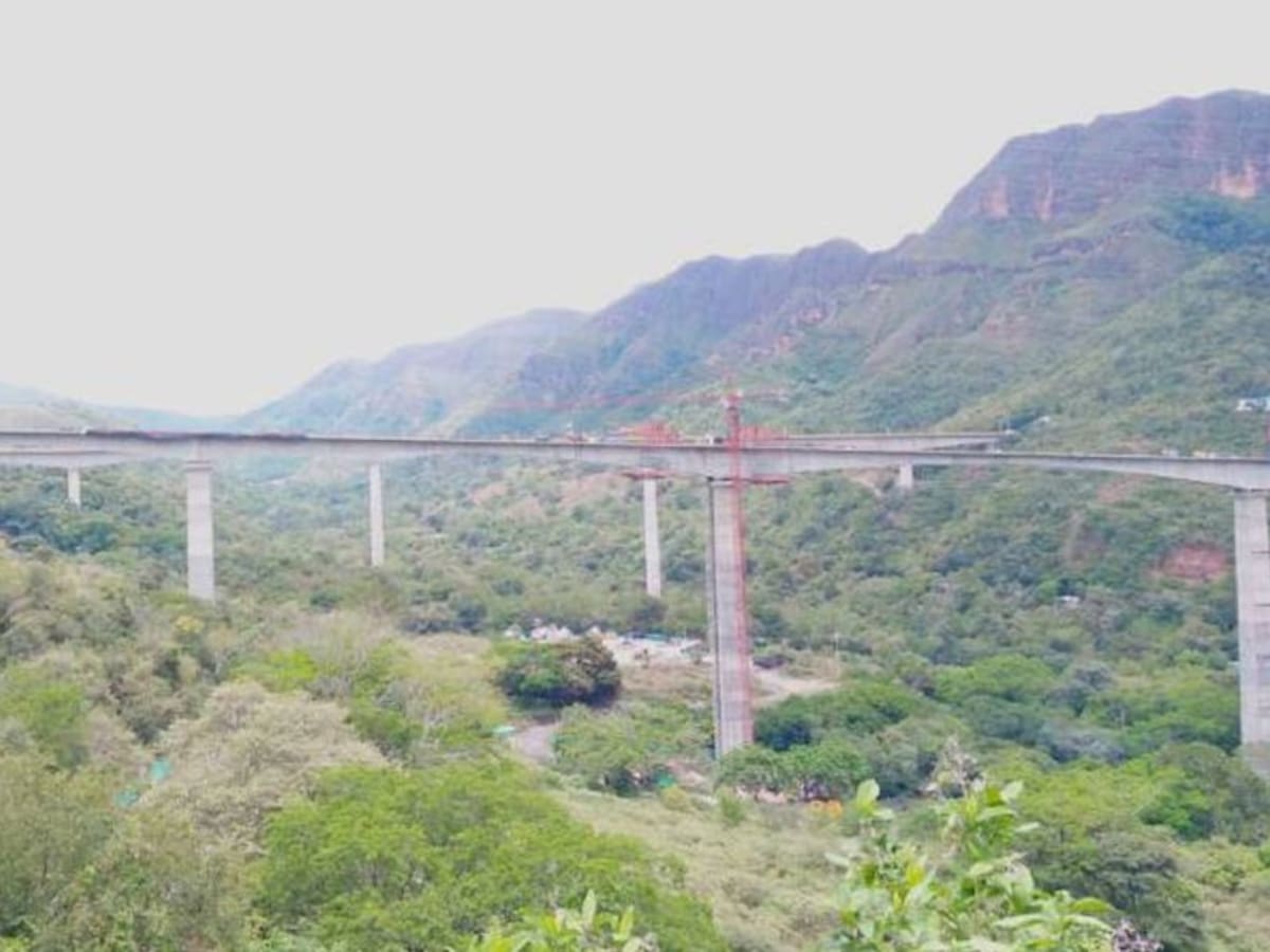 Comerciantes de Gualanday afectados por la acumulación de basuras