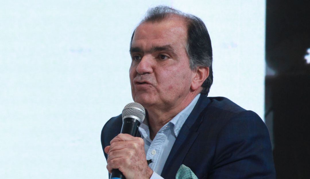 Óscar Iván Zuluaga finalmente no hará parte del 'Equipo por Colombia'