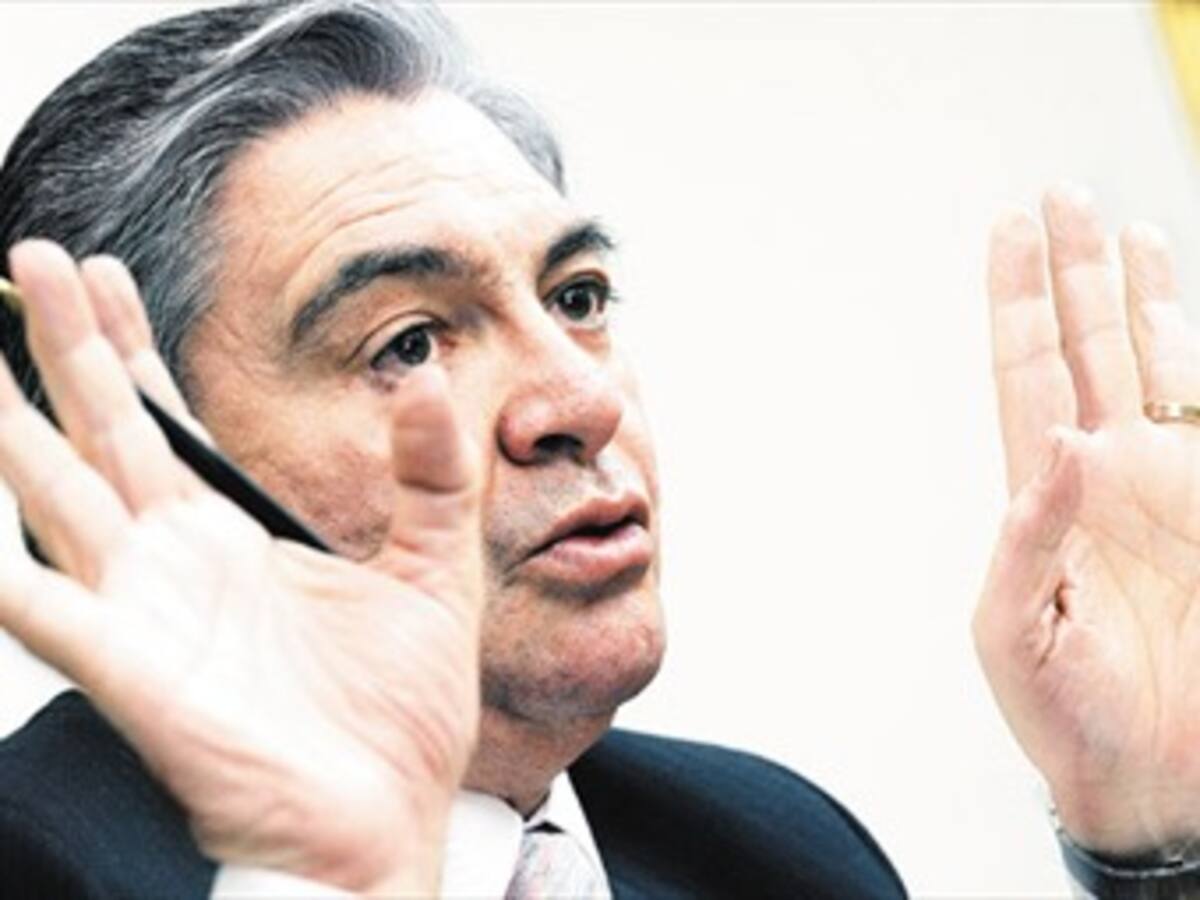 El gobierno niega paternidad de 'mico' en la Reforma Política