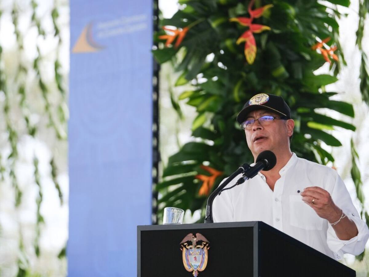 Petro: Si el Clan del Golfo está detrás de los bloqueos, entonces no quiere la paz