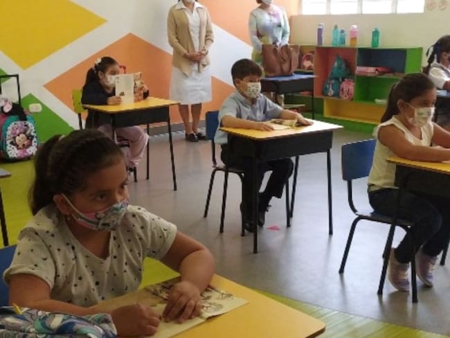 Bucaramanga suspendió alternancia en colegios públicos y privados