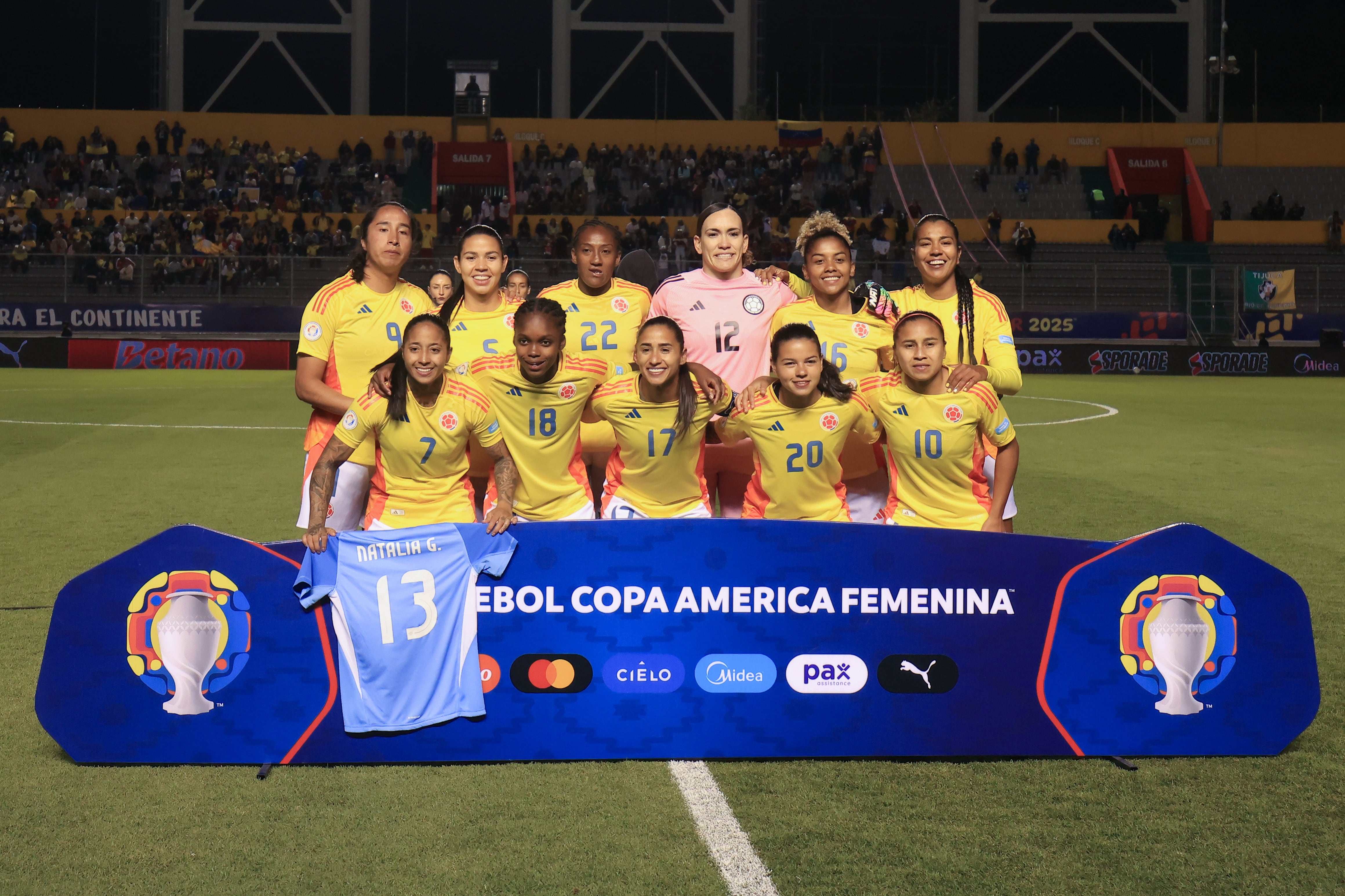 La Selección Colombia femenina durante su estreno en la Copa América ante Venezuela.  (Photo by Franklin Jacome/Agencia Press South/Getty Images)