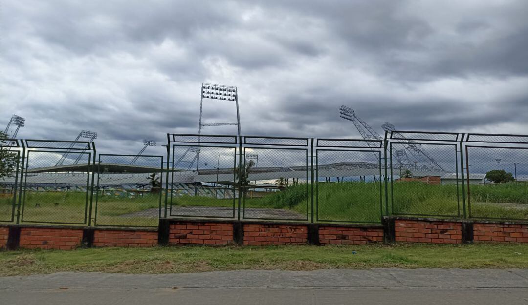 Al fondo el estadio Centenario de Armenia