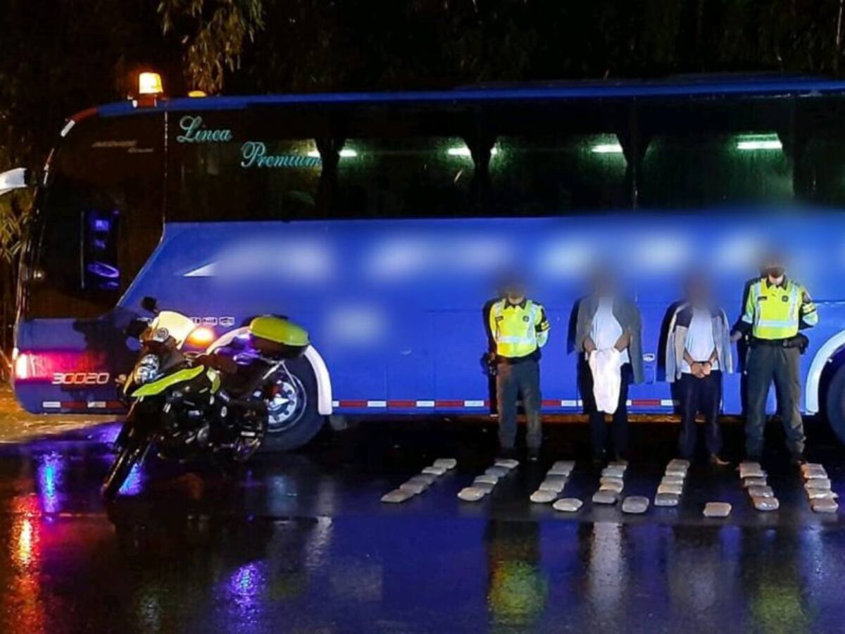 Incautan 25 kilos de marihuana en un bus de servicio público en Pereira