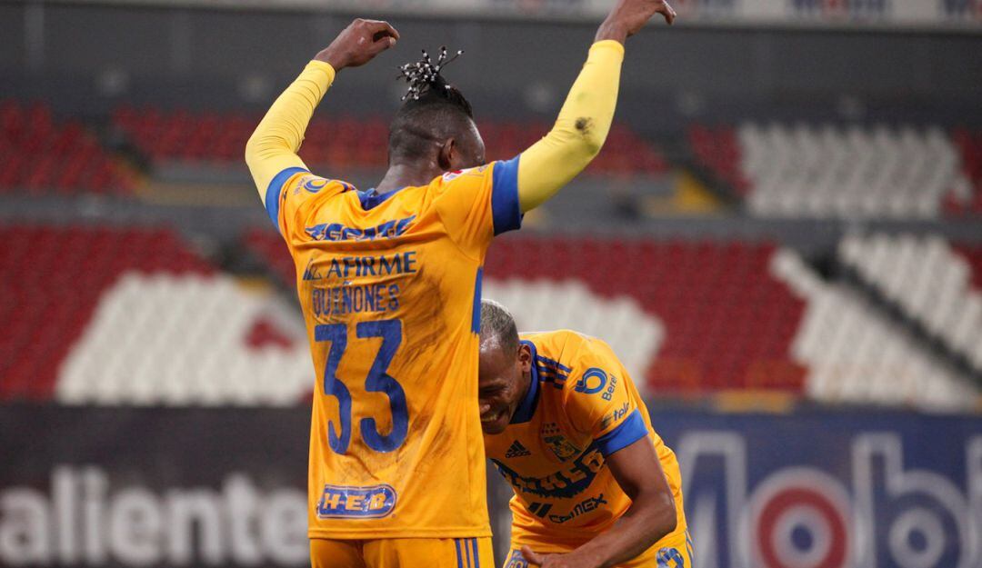 Julián Quiñones festeja su primer gol con Tigres este año.