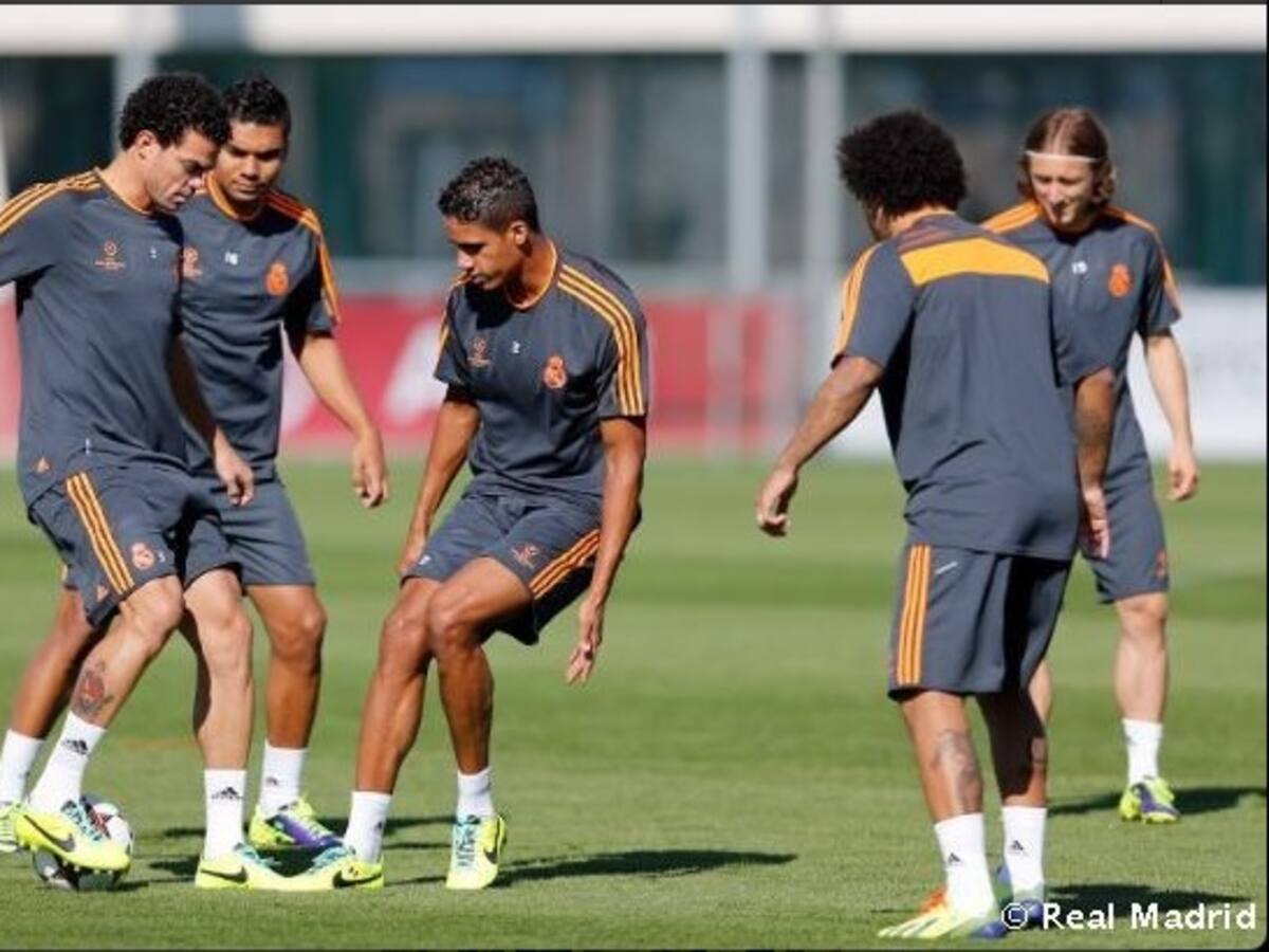 Real Madrid entrena en el previo de la Liga de Campeones