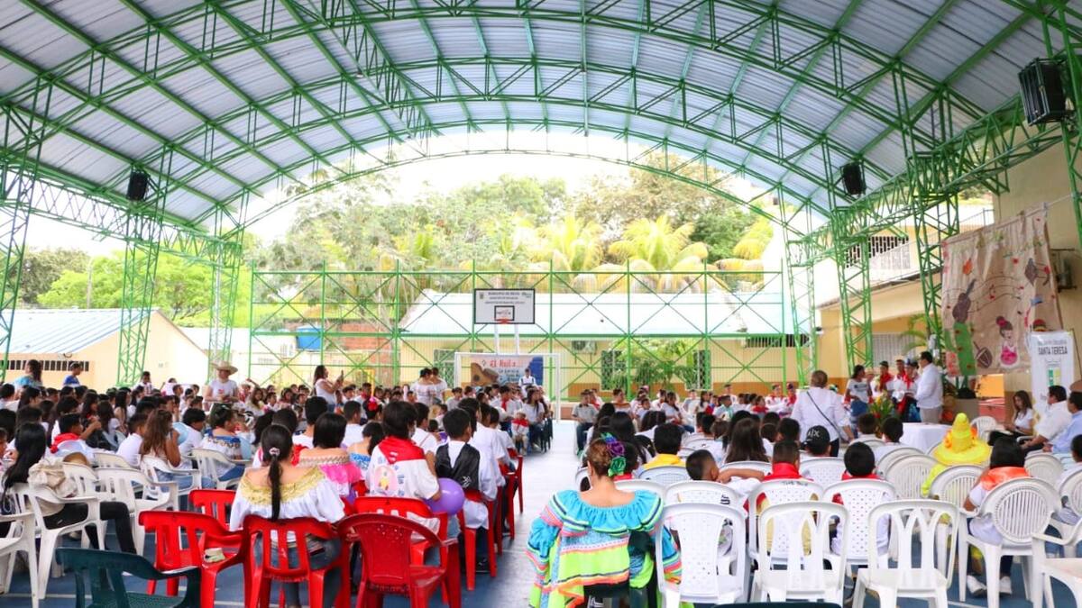 Comunas de Neiva se benefician de cubiertas fotovoltaicas
