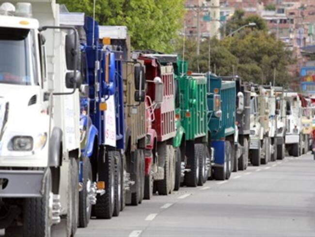 Decreto limita circulación de vehículos de carga en Bogotá