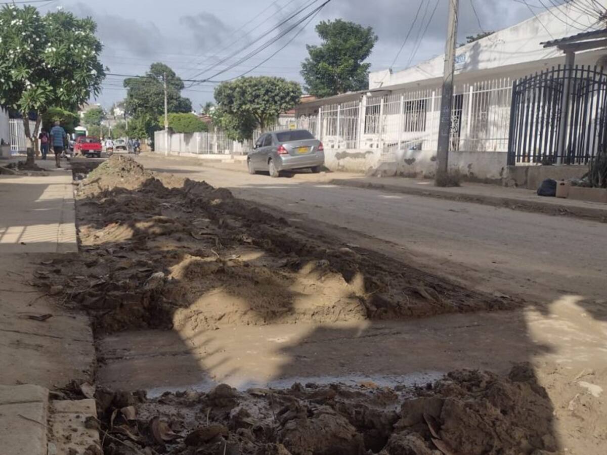 Calles de Torices y barrios aledaños, intransitables por el lodo