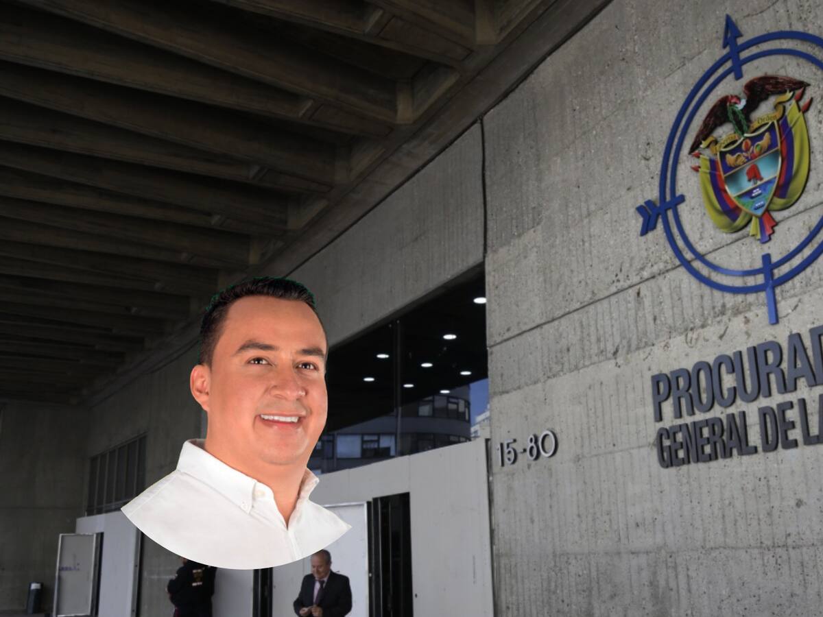Pliego de cargos contra Carlos Román por posible extra limitación de funciones