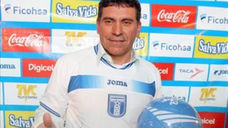 "En noviembre jugaremos partido amistoso con Brasil": Luis Fernando Suárez