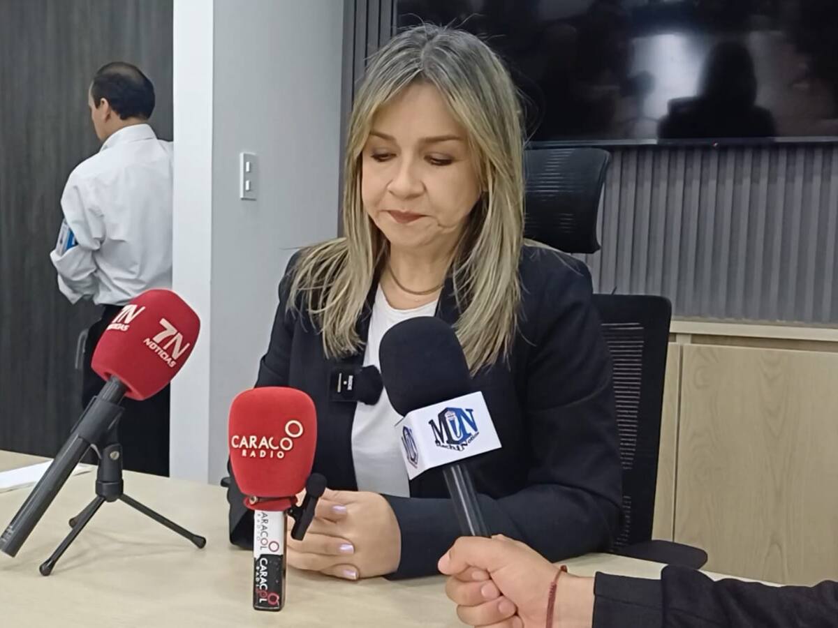 Vicky Dávila propone recorte del gasto público y reactivación energética con exploración de fracking