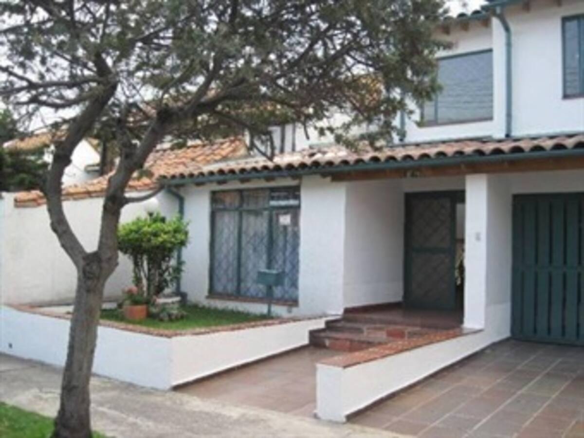 Habitantes del norte de Bogotá denuncian posible ‘casa fachada’