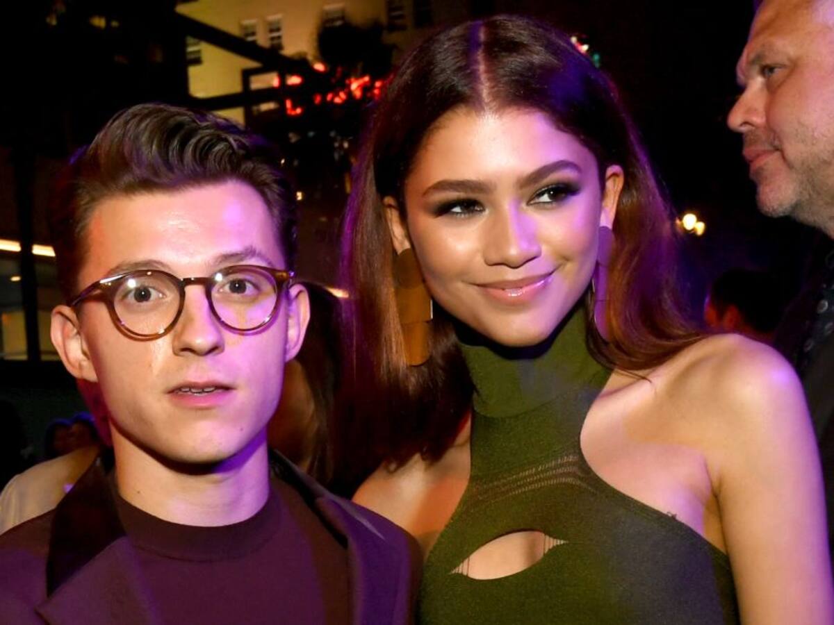 Video: Periodista confunde a Zendaya y Holland con Dua Lipa y Harry Potter