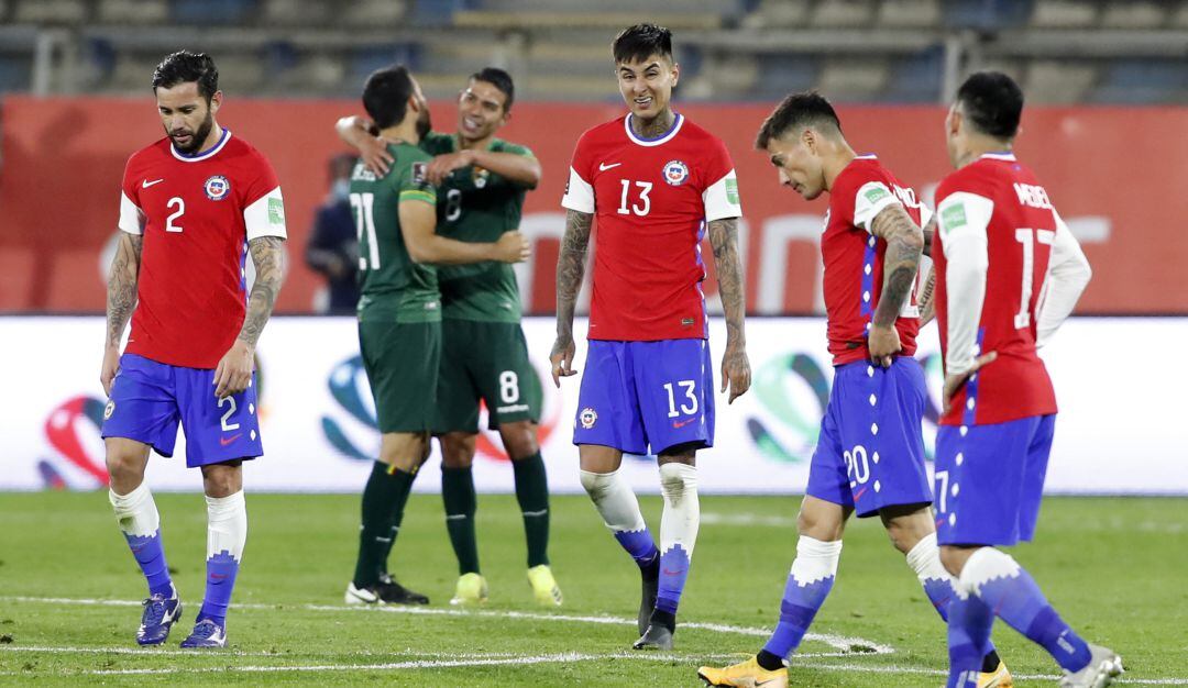 Los jugadores de Bolivia festejan el empate conseguido en territorio chileno.