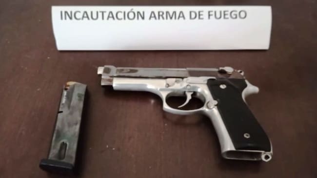 Esta persona se encontraba en casa por cárcel por fuga de presos y por tentativa de homicidio y porte ilegal de armas de fuego
