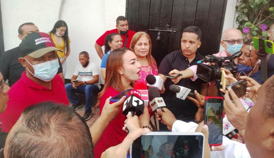 Concejales que asistieron virtualmente a la sesión de hoy: Luis Cassiani, Laureano Curi, Carolina Lozano, Hernando Piña y Javier Julio Bejarano