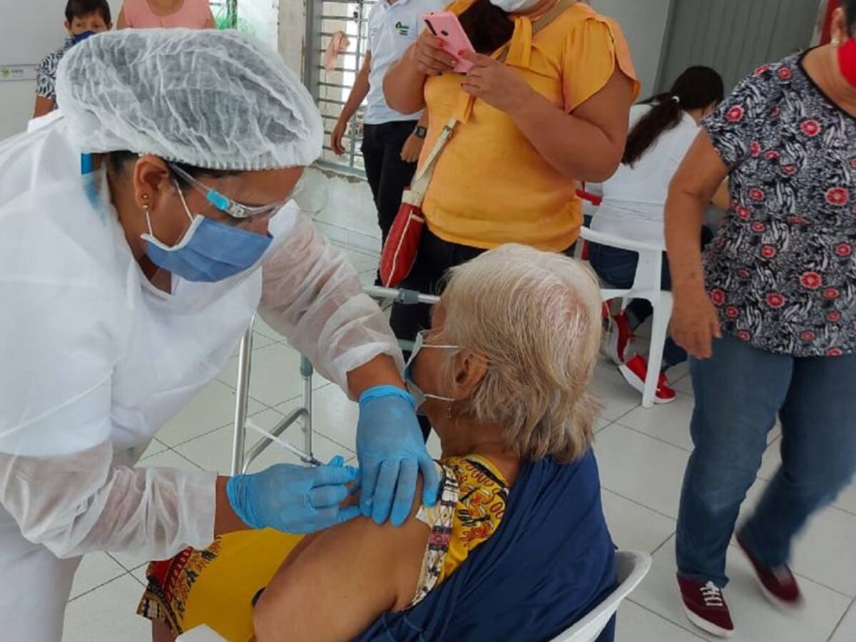 En un 87 % avanza vacunación anti Covid19 en Neiva