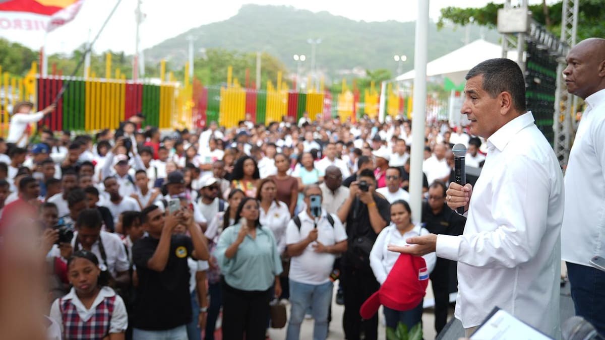 Alcalde Dumek Turbay reabre las puertas de la I. E. Jorge Artel