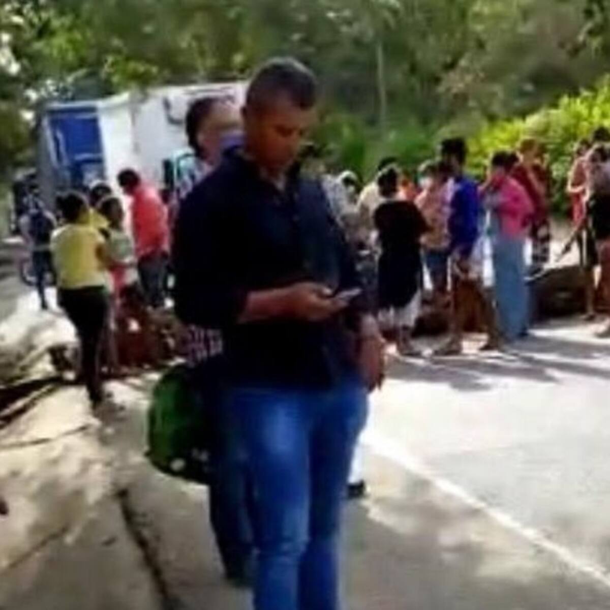 Venezolanos bloquean la entrada al Parque Tayrona para exigir alimentos