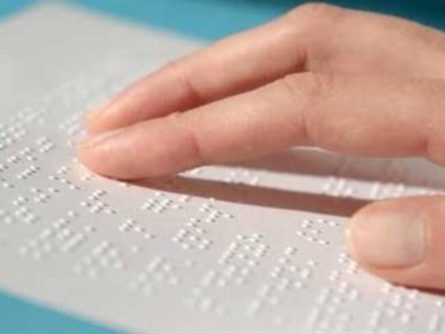 Personas con discapacidad visual podrán usar internet en Colombia