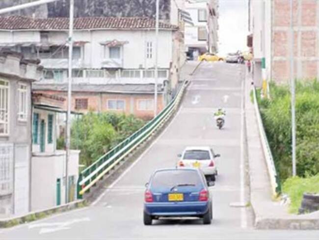 En Armenia habitantes de un sector denuncian grietas en edificios