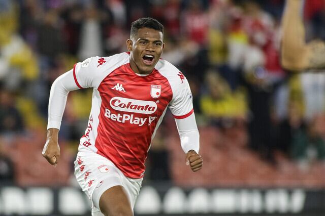 Yeison Moreno festeja el gol en contra de Olivera / Colprensa.