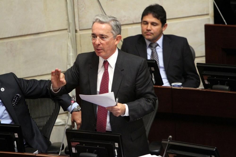 El expresidente Álvaro Uribe cuando fue senador en el 2020. Foto: Colprensa