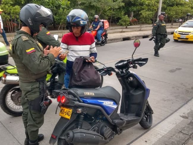 Policía en Cartagena aumenta operativos para verificar antecedentes