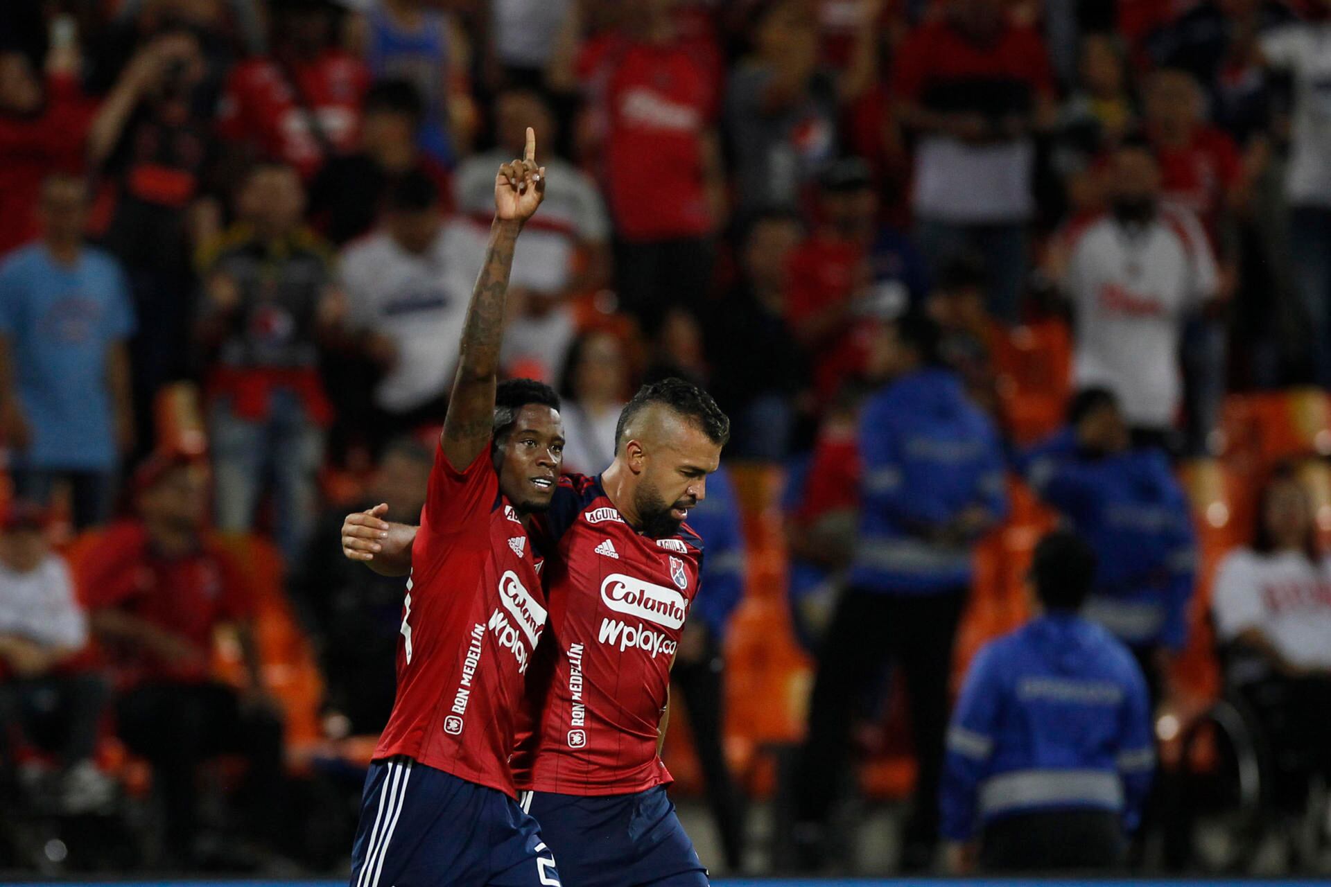 Jordy Monroy celebra su gol ante El Nacional. EFE/Luis Eduardo Noriega A.