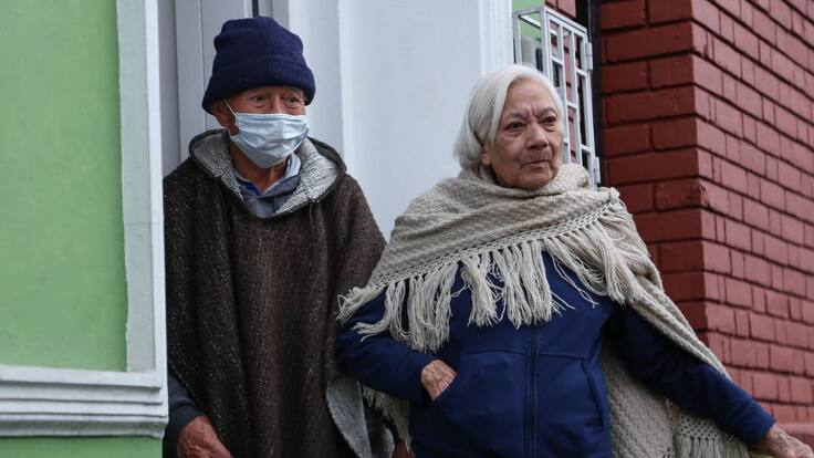 CAMILO AGUIRRE SOBRE TEELLA