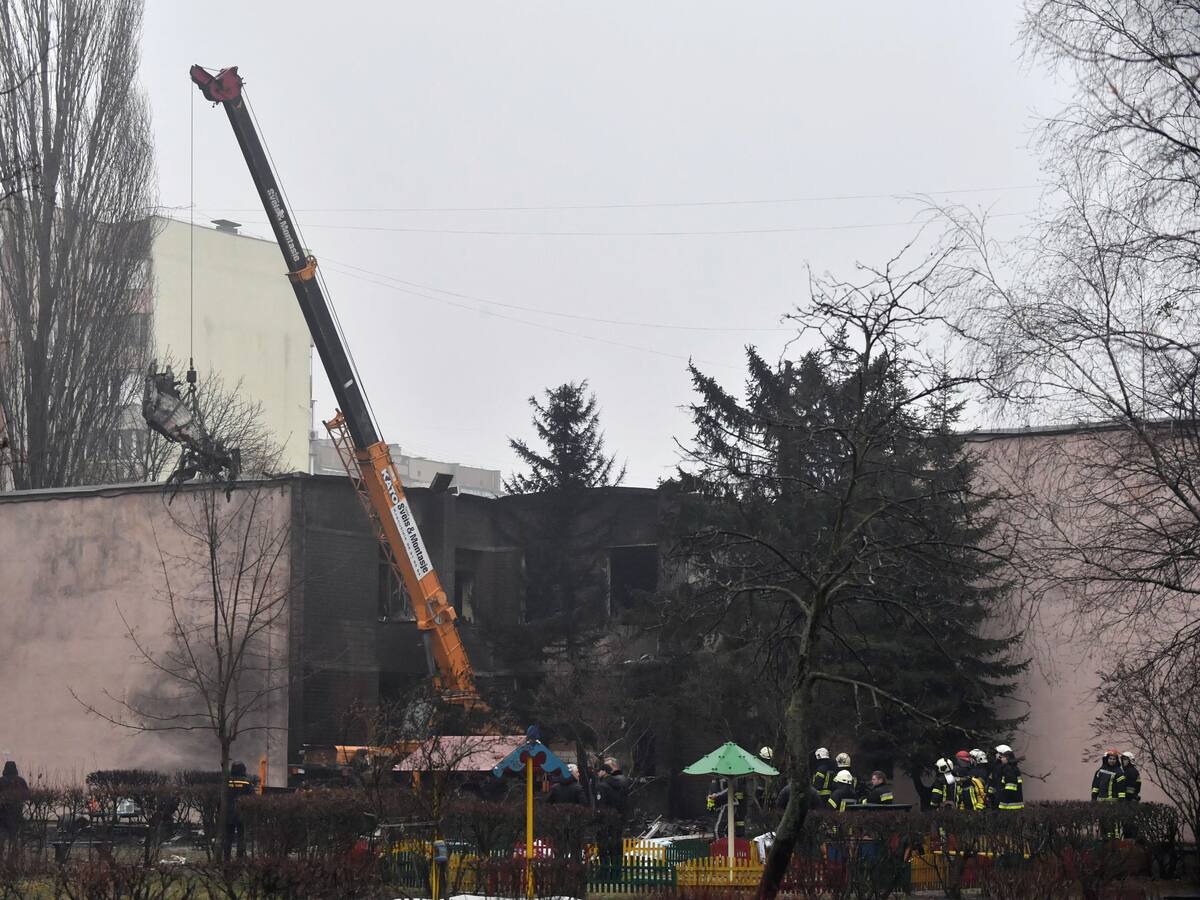 Ucrania investiga caída de helicóptero que dejó 17 muertos