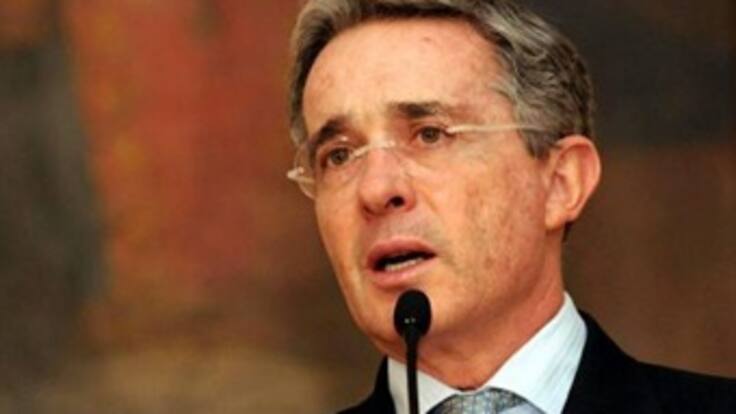 Piden archivar proceso contra 7 implicados en referendo reeleccionista de Uribe