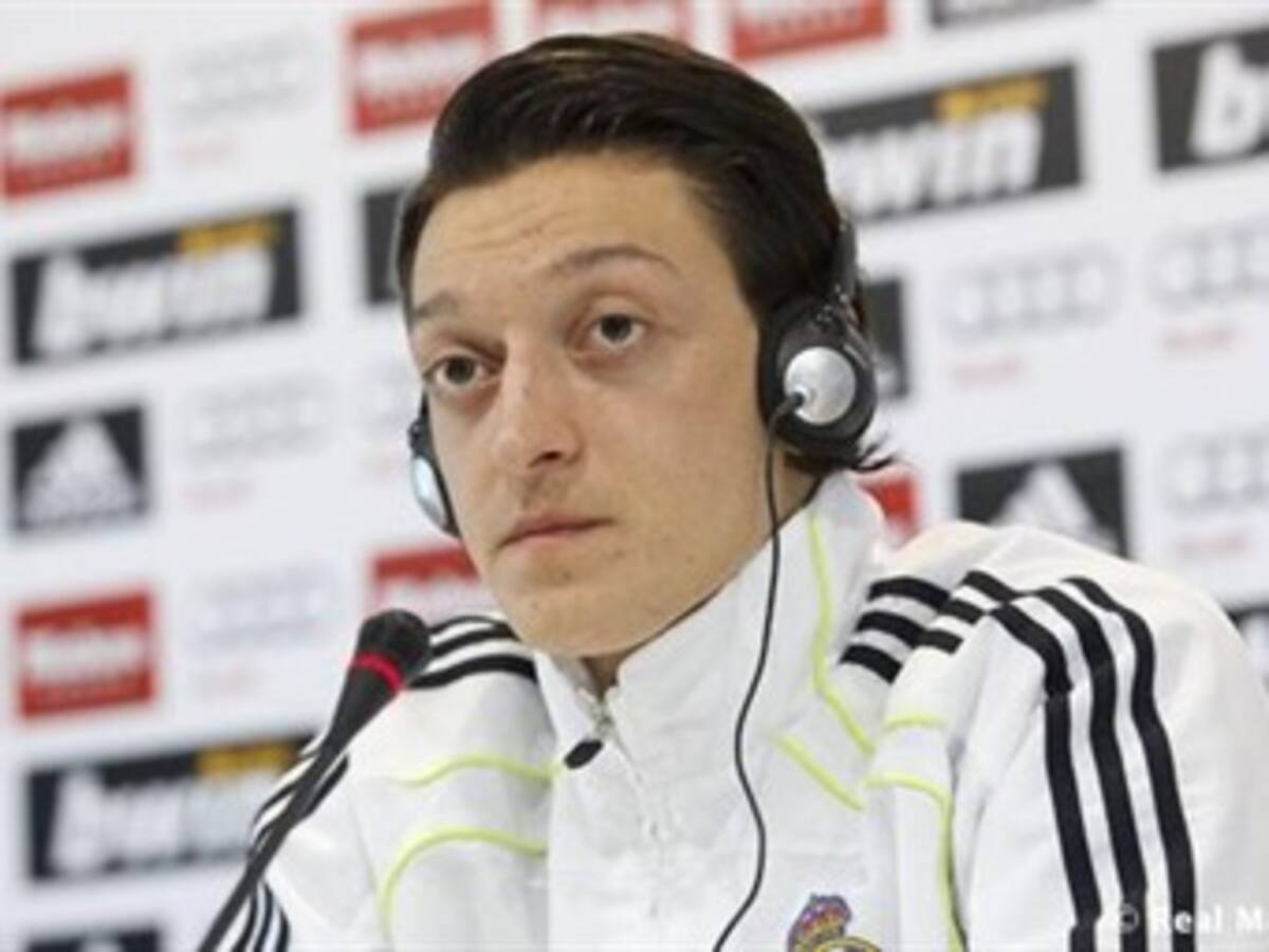 Ozil: 'Queremos marcar muchos goles ante Lyon y volver a Madrid con los tres puntos'
