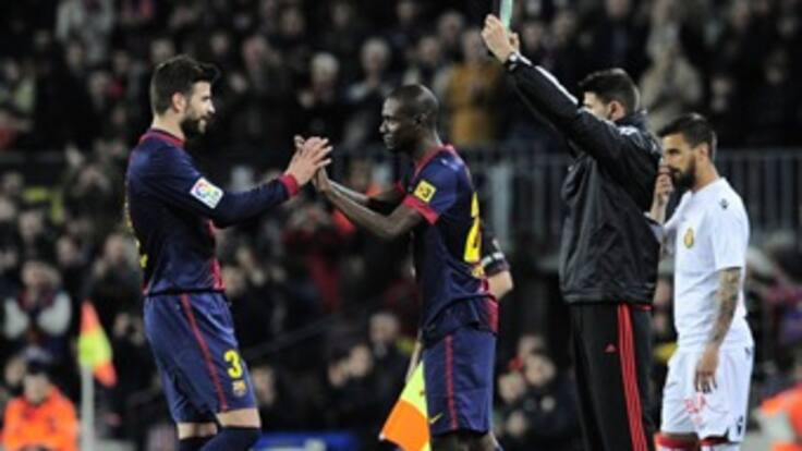 El fránces, Eric Abidal, regresó a la competencia con el Barcelona luego de 13 meses