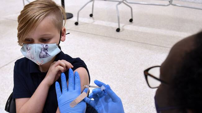 Cerca de un millón de niños han recibido vacuna contra COVID-19 en EE.UU.